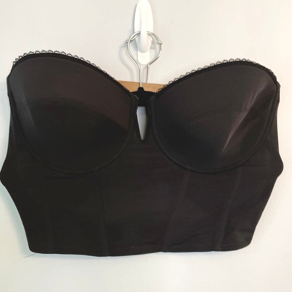 Dominique, 38 DD/E, Black Long Line Bandeau Shaper Bra, V-Neck Underwire, Boning
